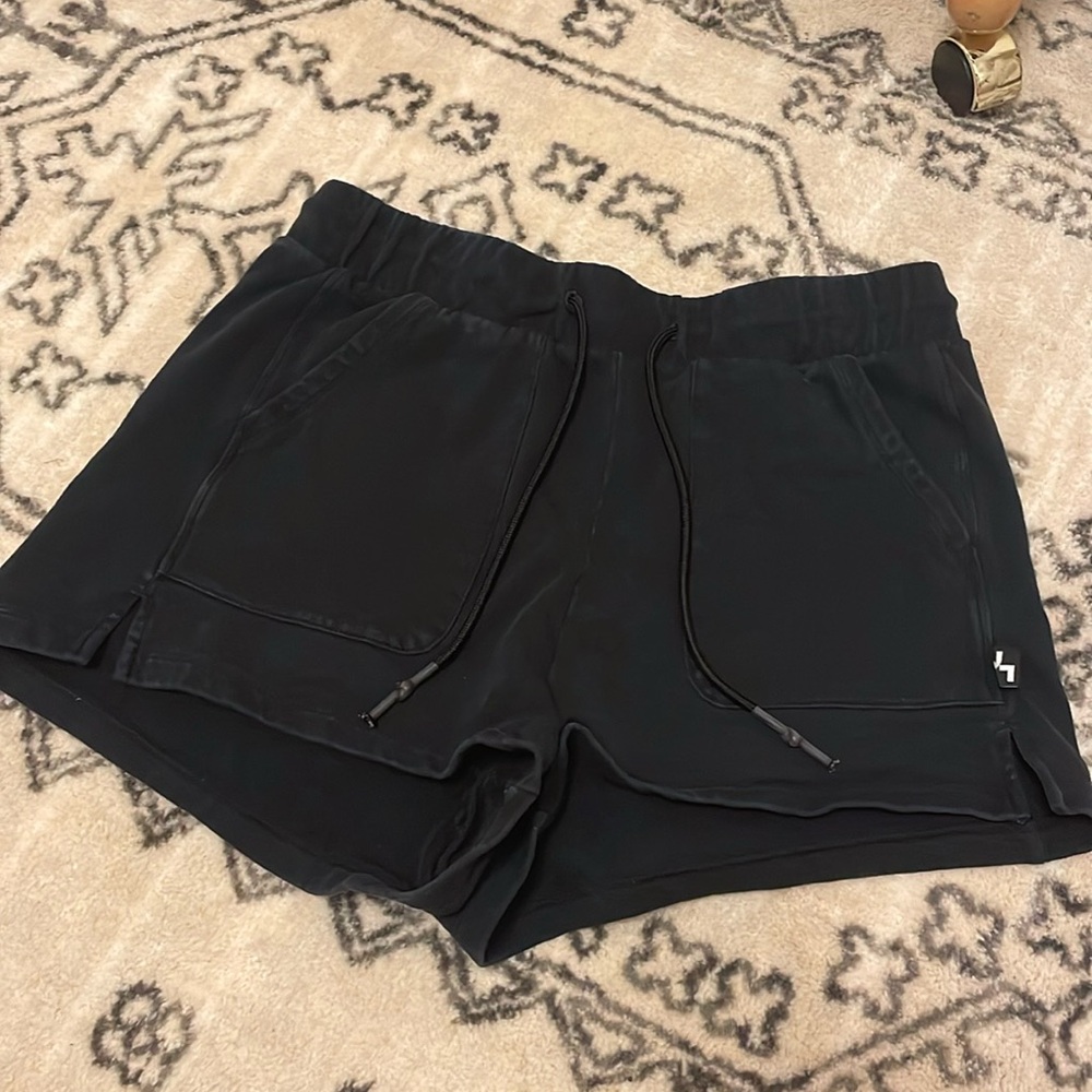 JoyLab black shorts